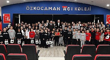 okul başkanının seçim vaadi gerçek oldu: Başkan Kanar okula ziyarete geldi 