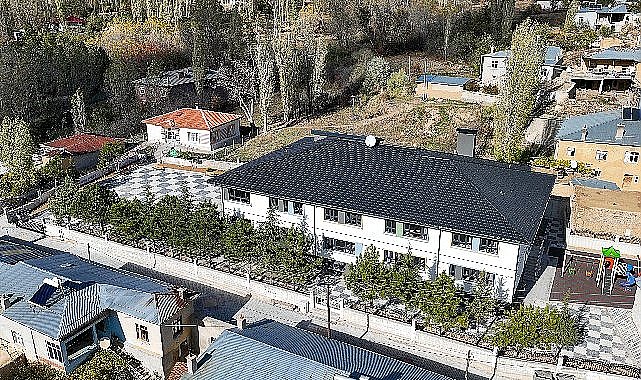 Selçuklu Belediyesi'nin ilçeye kazandırdığı Sızma Alparslan ilkokulu açılıyor