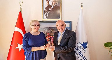 Soyer: “İzmir'de yapılanlar ülkenin geri kalanına rehber oluyor