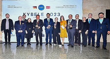 Alman-Türk Dostluk Federasyonu'ndan Başkan Soyer'e “Kültür Ödülü