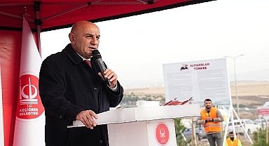 Alparslan Türkeş'in 106 doğum yıl dönümünde fidanlar toprakla buluşturuldu 