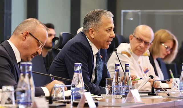 Bakan Yerlikaya'dan AK Partili İslamoğlu için taziye mesajı