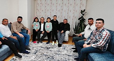Başkan Savran'dan üç mahallede ev ziyaretleri 