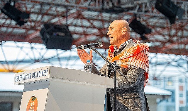 Başkan Soyer'e Seferihisar'da sevgi seli