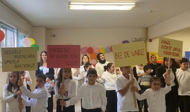 Bayraklı Kızılay engelli çocukların yüzünü güldürdü