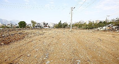 Büyükşehir Belediyesi Kepez'de yeni yol açıyor 