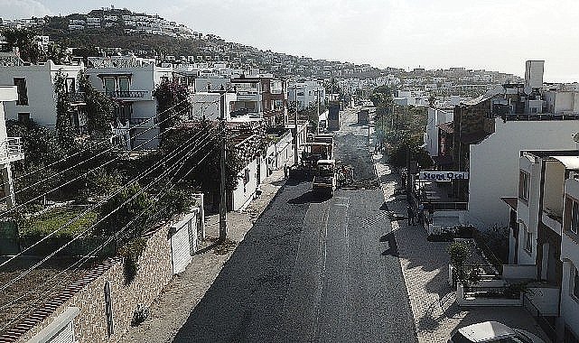Büyükşehir, Bodrum'da 14 Bin Metre Sıcak Asfalt Yaptı