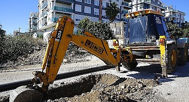 Büyükşehir Demre Gökyazı'da içme suyu hatlarını yeniliyor