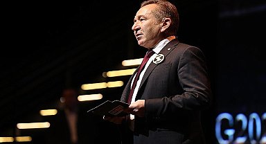 “Cesurların Sahnesi