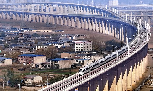 Çin, 11 ayda 640 milyar yuanlık demiryolu yatırımını tamamladı