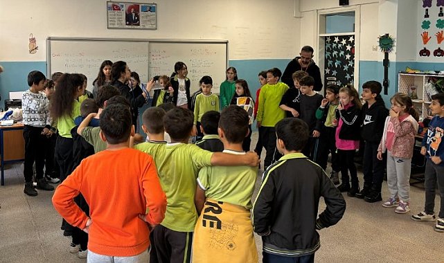 Çocuklar interaktif yöntemle sıfır atığı öğreniyor