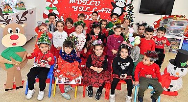 Çukurova'da miniklerin yeni yıl kutlaması