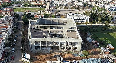 Didim'de kültür merkezi inşaatı devam ediyor 