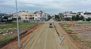 Didim'de yol çalışmaları tüm hızıyla devam ediyor 