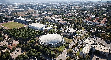 Ege Üniversitesi, 14 göstergede en iyi ilk 5 üniversitesi arasında yer aldı