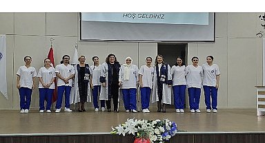 Ege Üniversitesi Hemşirelik Fakültesinde “II. Üniforma Giyme Töreni