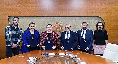 Ege Üniversitesi ve Bayraklı İlçe Milli Eğitim Müdürlüğü arasında yaygın eğitime yönelik iş birliği
