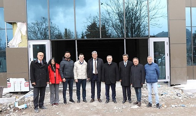 ERÜ Rektörü'nden yapılan inşaatlara yerinde takip