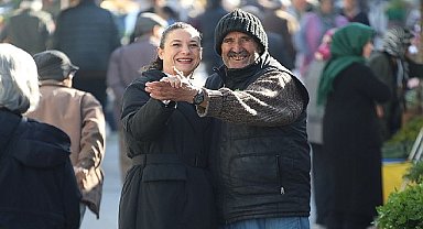 Filiz başkan'a pazarda sıcak karşılama