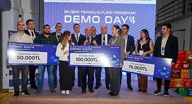 "Girişimcilik Merkezi İzmir" yenilikçi fikirleri ödüllendirdi