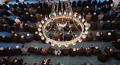 -Hüdavendigâr Osmangazi Camii dualarla ibadete açıldı