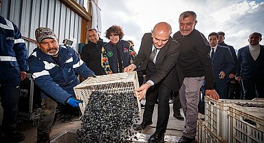 İzmir Büyükşehir Belediyesi küçük üretici için bir fabrika daha kurdu  Soyer: “Sizin için çalışmaya devam edeceğiz