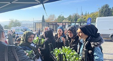 İzmir'de mahalle bostanı üreticileri artık sertifikalı