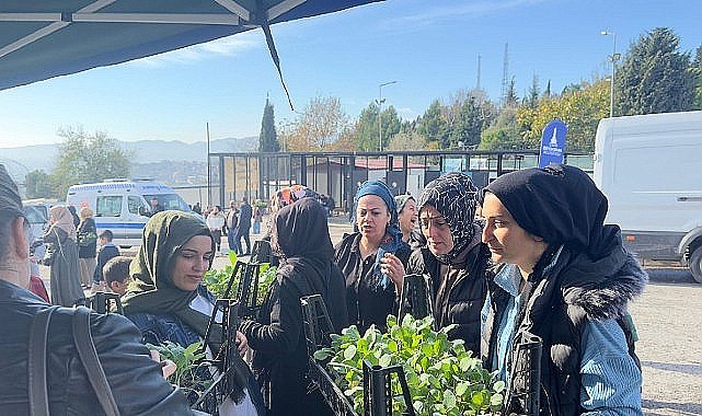 İzmir'de mahalle bostanı üreticileri artık sertifikalı