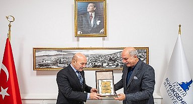 İzmir Şanlıurfa Federasyonu'ndan Başkan Soyer'e teşekkür ziyareti
