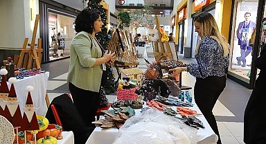 Kaçem kursiyerlerinin el emeği ürünleri sergileniyor 