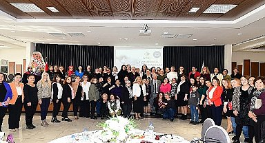 Karabağlar'ın seçilmiş kadınları 8 kez buluştu