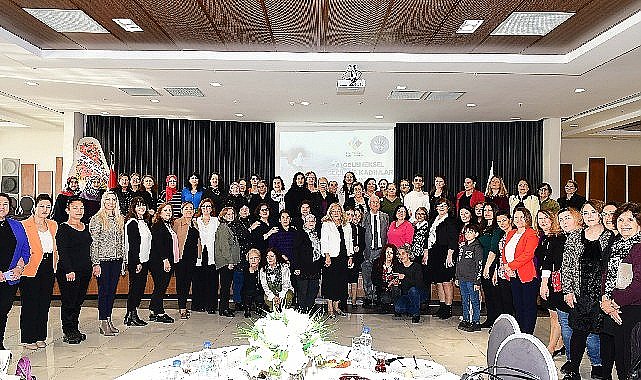 Karabağlar'ın seçilmiş kadınları 8 kez buluştu