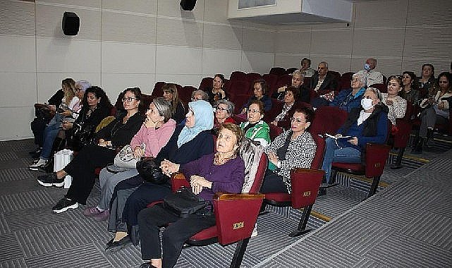 Karşıyaka'da sağlık söyleşileri devam ediyor, yurttaşlar bilinçleniyor