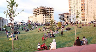 Kayseri Melikgazi Belediyesi ilçeyi yeşille kapladı