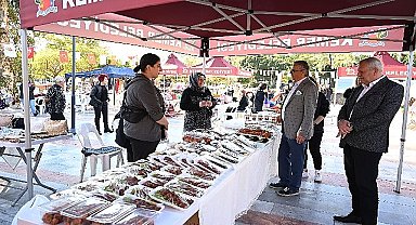 Kemer'de “Üreten ev hanımları kermesi