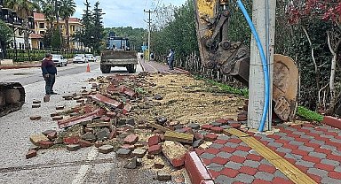Kemer'de yol çalışmaları
