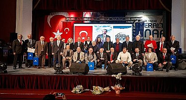 Kemeraltı'nın asırlık işletmelerine onur plaketi