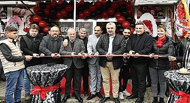 Malkara belediye başkanı Ulaş Yurdakul Uzdur Kardeşler et'in açılışını gerçekleştirdi.