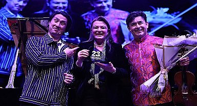 'Muhteşem İkili'den kahkaha dolu konser
