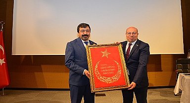 MÜSİAD İzmir Prof. Dr. Saffet Köse'yi Konuk etti