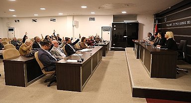 Narlıdere'de yılın son meclisi