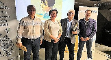 Prof. Dr. Alpaslan Türkkan fabrika çalışanlarına öykü okudu 