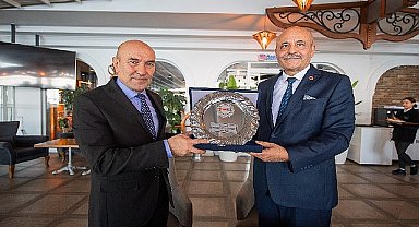 Sivil toplumdan tam destek Soyer:  “Türkiye'de vaat ettiğinin yüzde 87'sini gerçekleştiren bir belediye yok