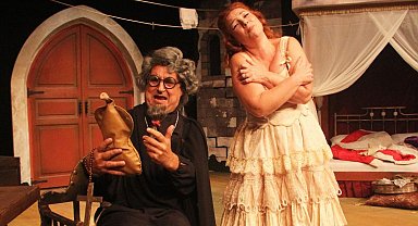 'Tarla Kuşuydu Juliet' Bursa'da dalya yapacak