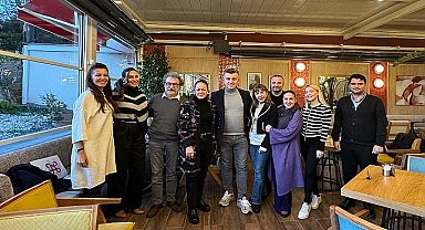Tuncay Tolga Özçakmak Beykoz'da sanatçılarla bir araya geldi