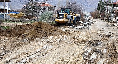 Yahyalı'da yollar asfaltlanmaya hazırlanıyor