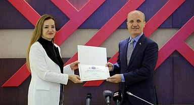 YÖK raporunda Dokuz Eylül damgası