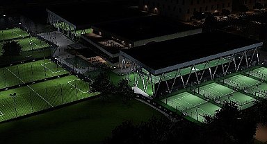 Zinedine Zidane Z5 Sahası EA SPORTS FC 24'e Entegre Edildi!