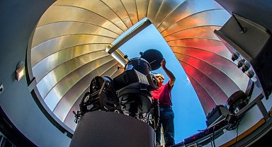 Ankara Üniversitesi'ndeki rasathanenin adı 'Alper Gezeravcı' oldu