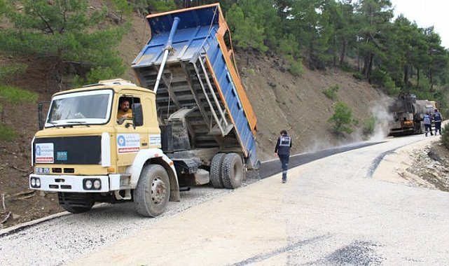 Antalya'da Burmahan-Beşkonak yoluna asfalt